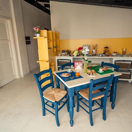 B&B I Fiori Del Mare Агрополи Екстериор снимка