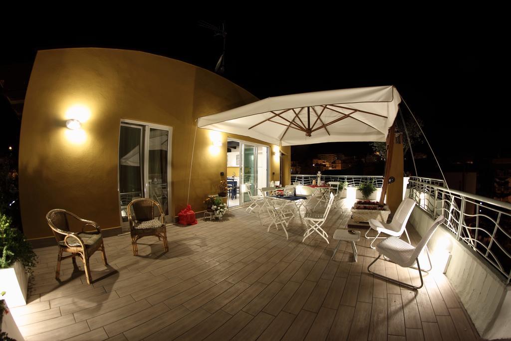 B&B I Fiori Del Mare Агрополи Екстериор снимка