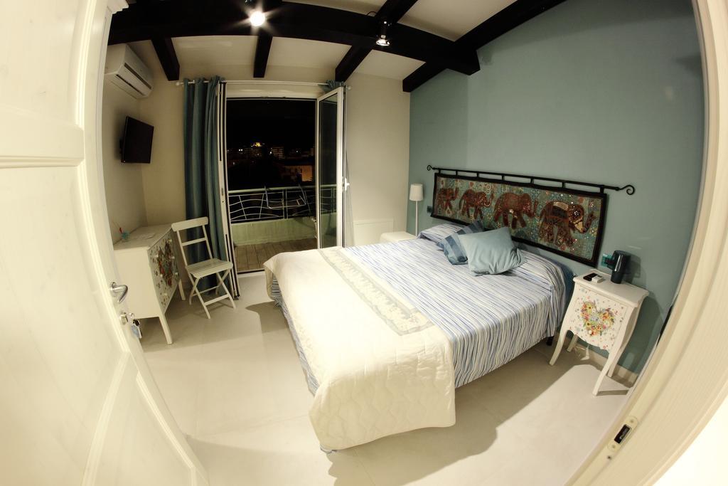 B&B I Fiori Del Mare Агрополи Екстериор снимка