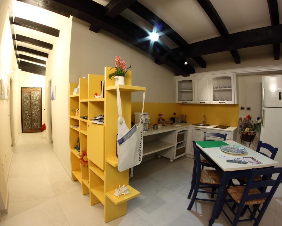 B&B I Fiori Del Mare Агрополи Екстериор снимка