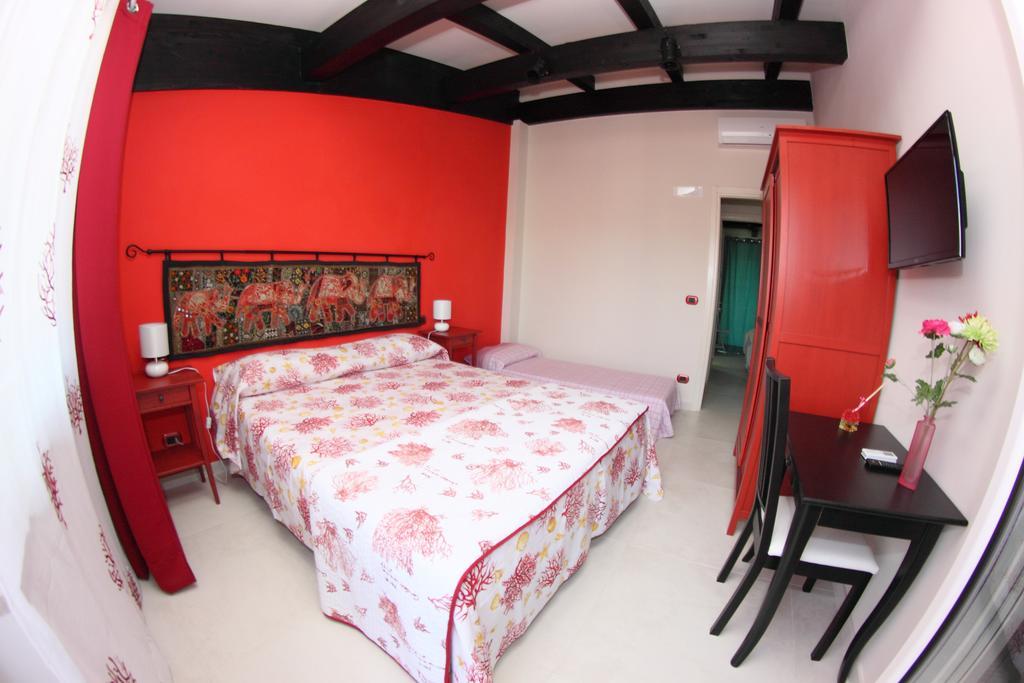B&B I Fiori Del Mare Агрополи Стая снимка